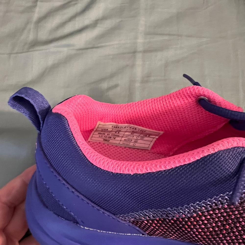 Vionic sneakers - Picture 4 of 4